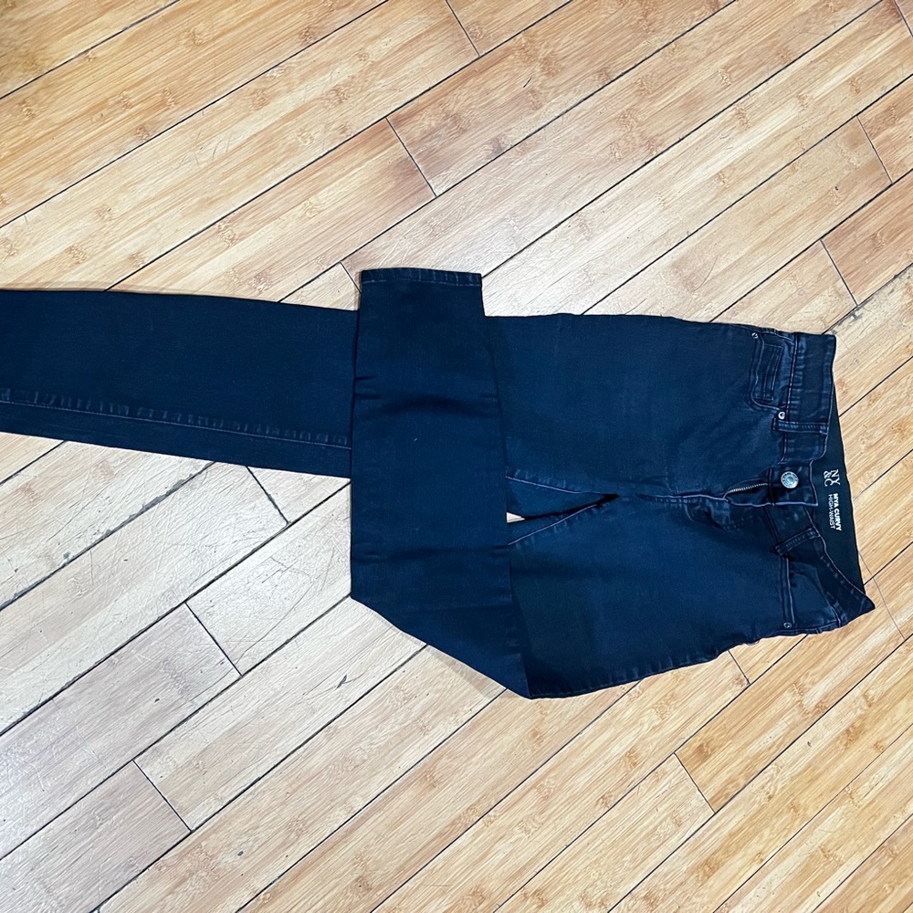 New York & Company Black Skinny Jeans